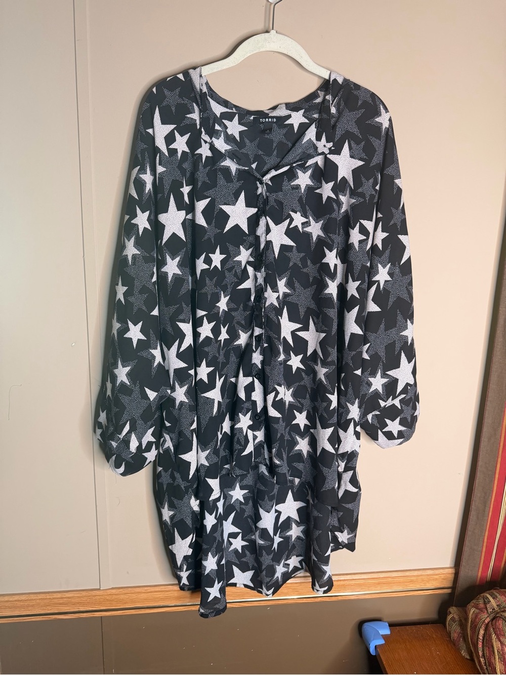 torrid Black and White Star Tunic